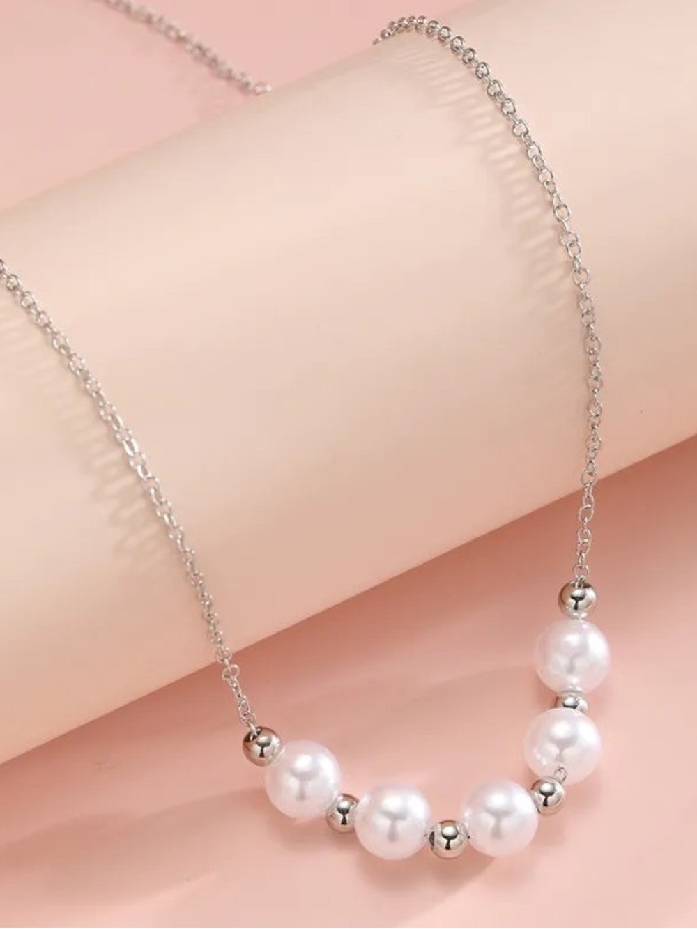 White Pearl Bead Necklace- women’s jewelry